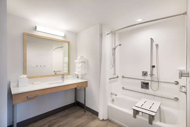 Images Hampton Inn & Suites Watertown Boston