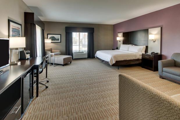 Images Holiday Inn Express Cheektowaga North East by IHG