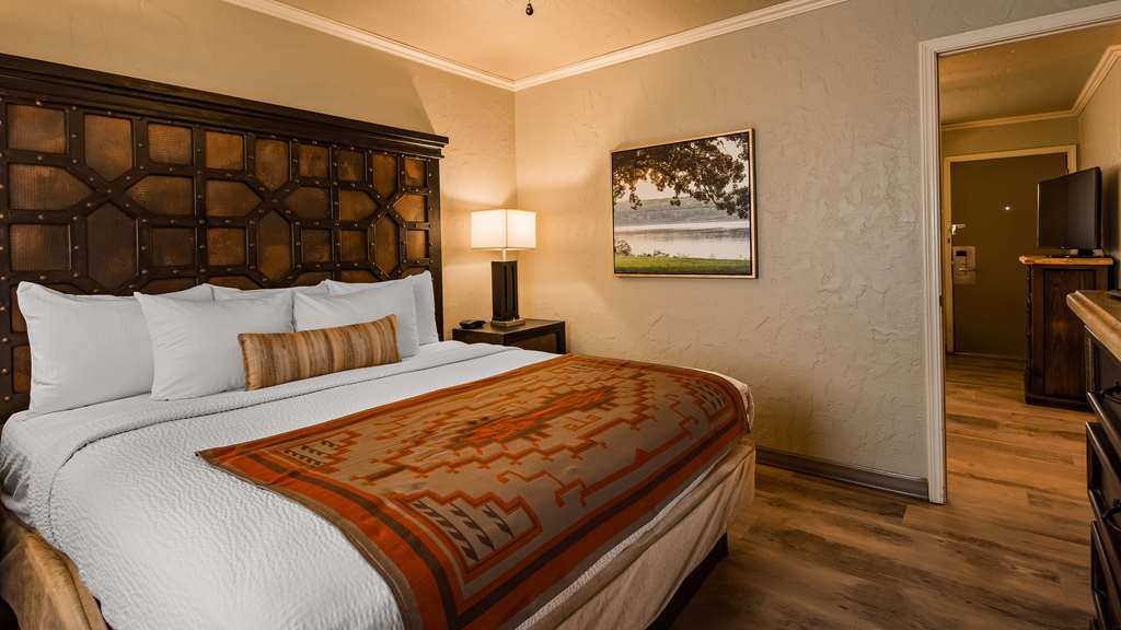 King & Queen Suite
