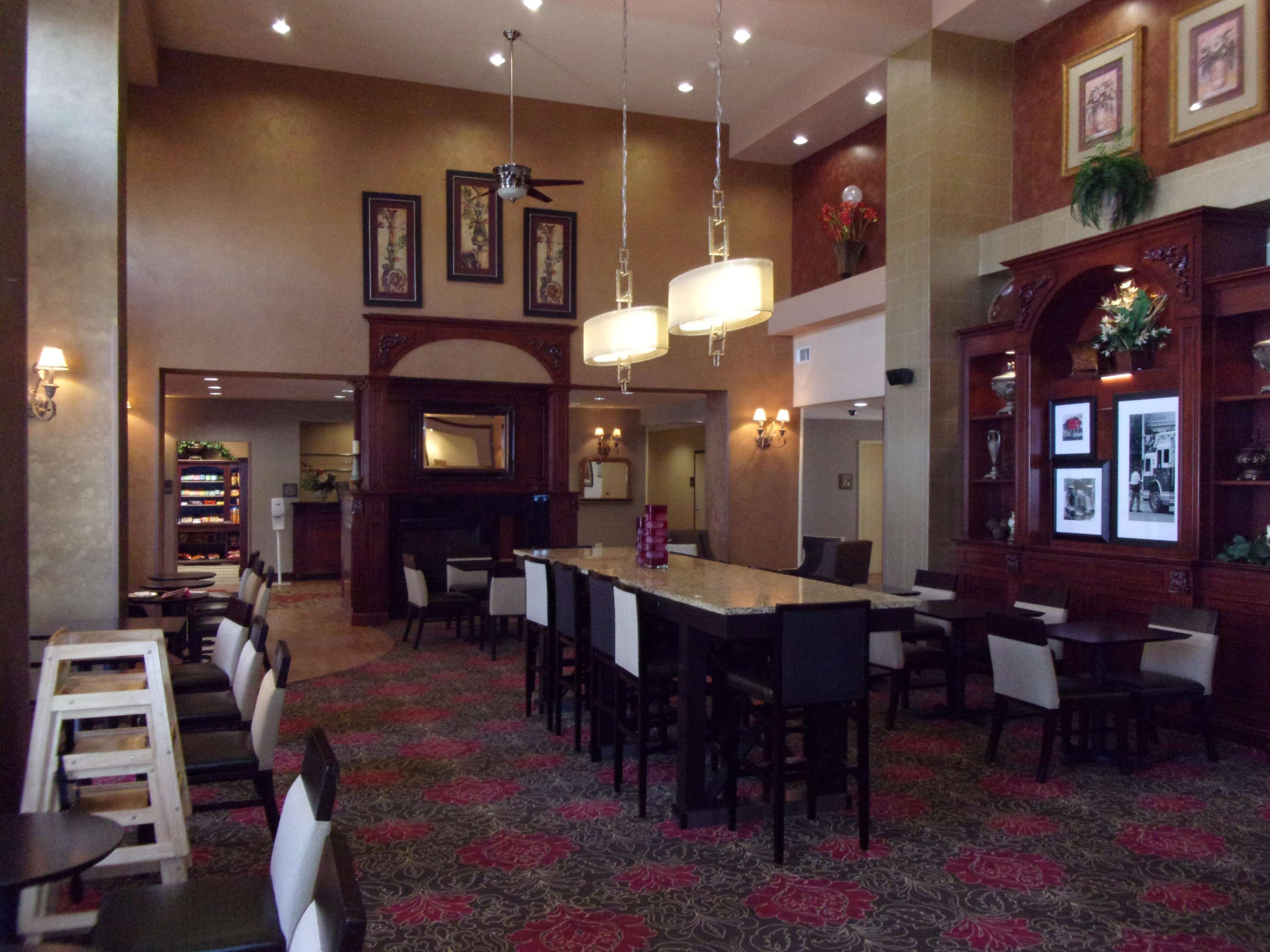 Hampton Inn & Suites Bolingbrook