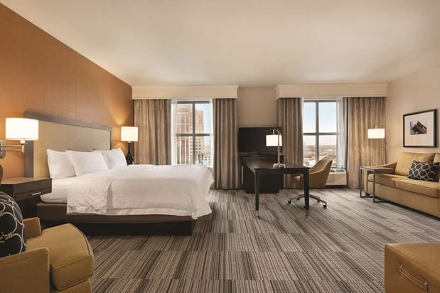 Images Hampton Inn & Suites Roanoke-Downtown