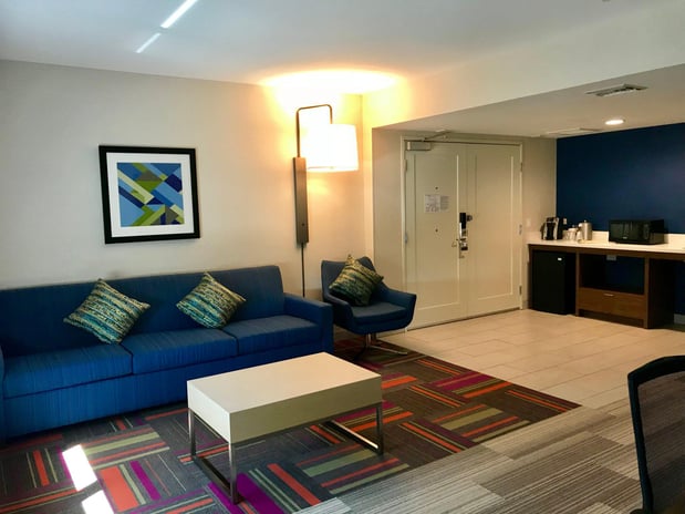 Images Holiday Inn Express & Suites Pasadena - Los Angeles by IHG