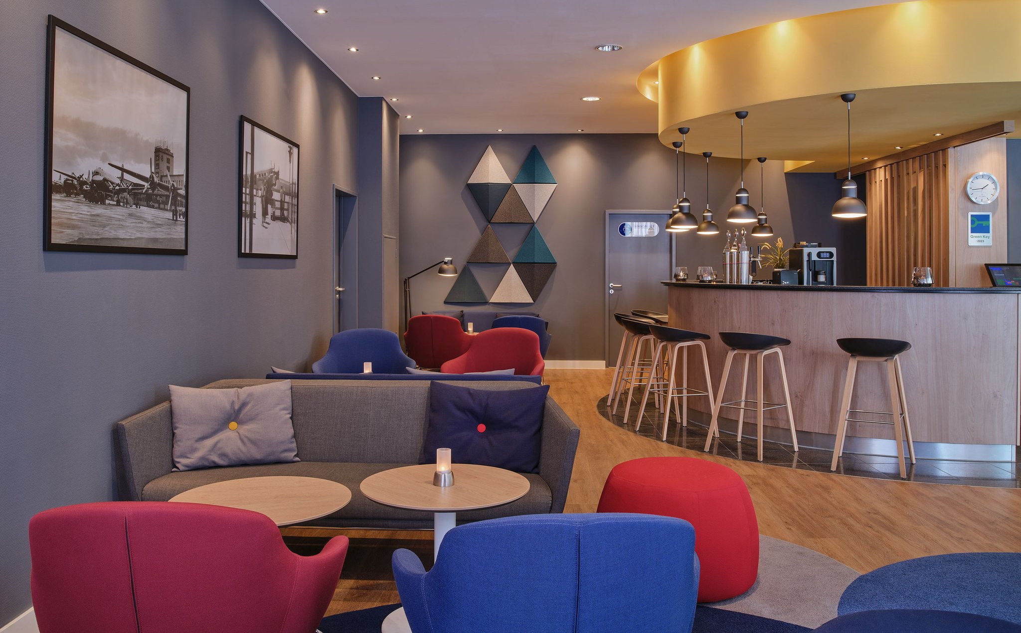 Bilder Holiday Inn Express Frankfurt Airport by IHG