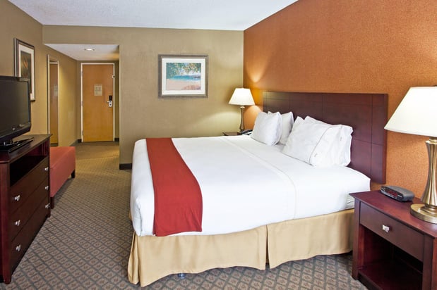 Images Holiday Inn Express Clearwater East - Icot Center by IHG
