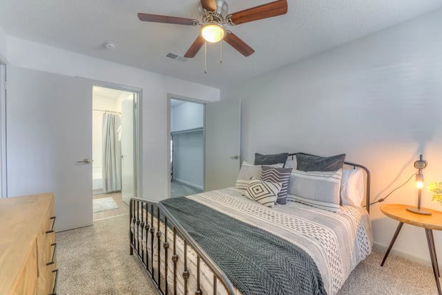 Images Brightwaters Apartments