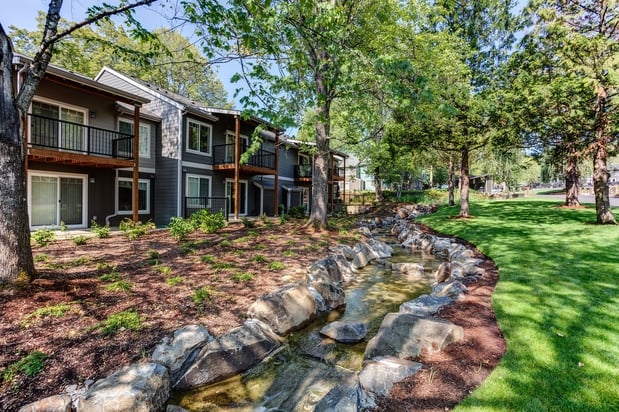 Images Commons at Redwood Creek Apartments