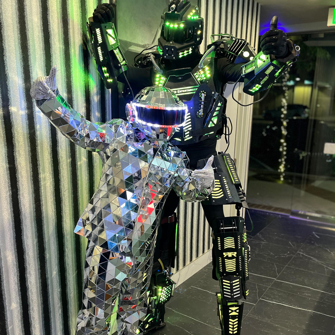 Allyance Entertainment - LED Robot