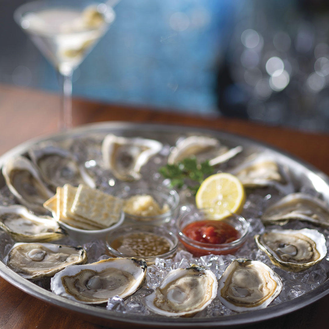 Oysters from the East and West Coast that rotate seasonally.