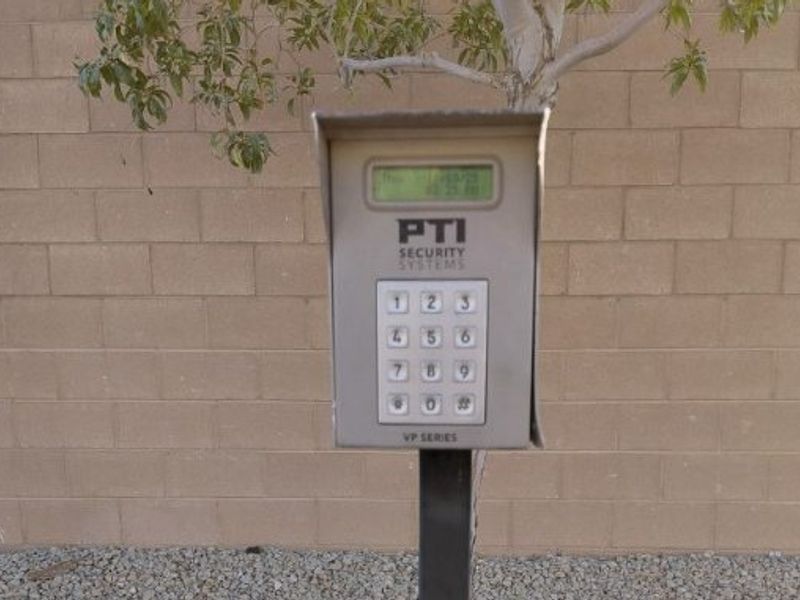 Images Extra Space Storage