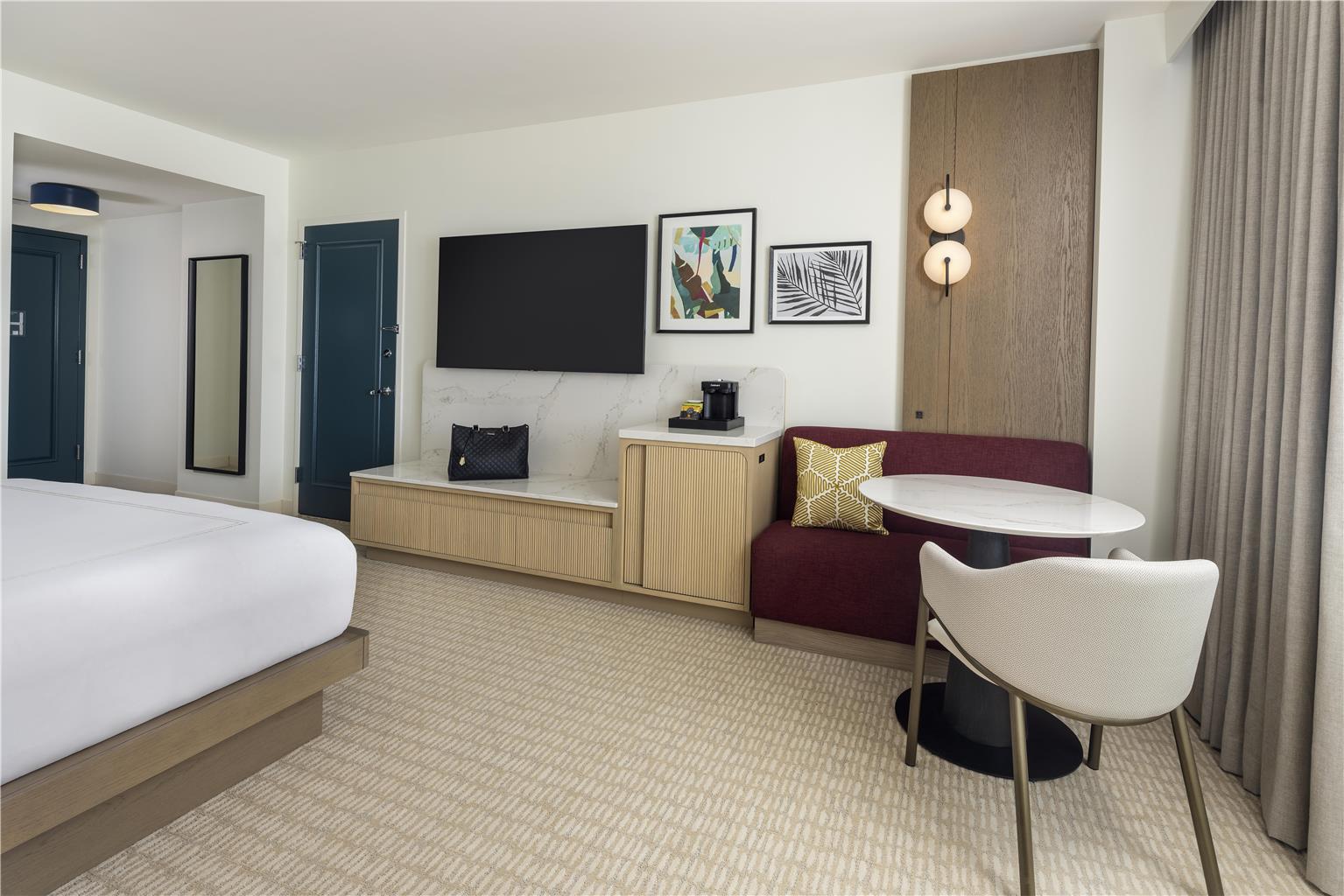 Guest room 