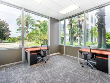 Image 5 | Regus - Florida, Jacksonville - Town Center (Office Suites Plus)