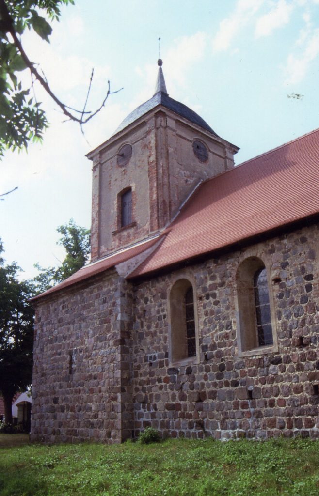 Kirche Lindenhagen - Ev. KG Potzlow-Lindenhagen, Seeweg in Lindenhagen