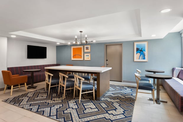 Images Holiday Inn Express Atlanta Airport - North by IHG