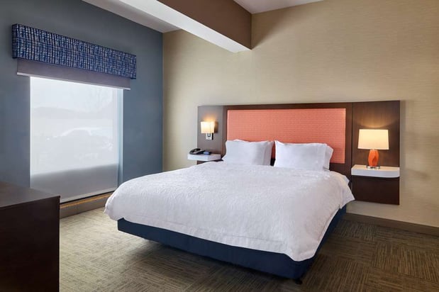Images Hampton Inn & Suites Providence/Smithfield