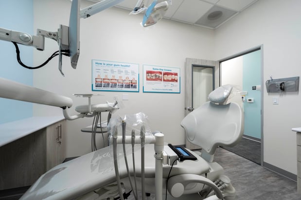 Images Dentists at Buckeye Commons