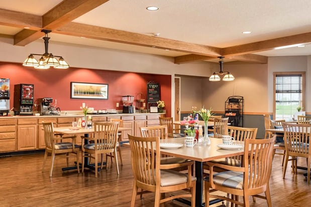 Images Windsor Manor Indianola