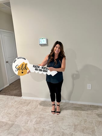 Images Aimee Groeschner REALTOR