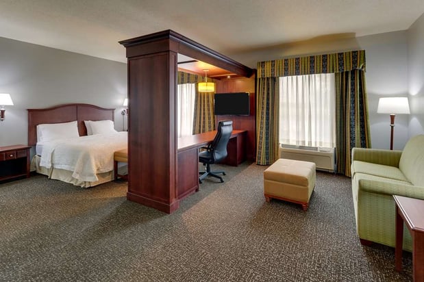 Images Hampton Inn & Suites Indianapolis-Airport