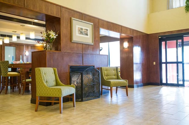 Images Hampton Inn Brattleboro