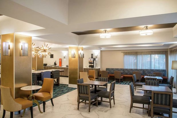 Images Hampton Inn & Suites Jackson Downtown-Coliseum