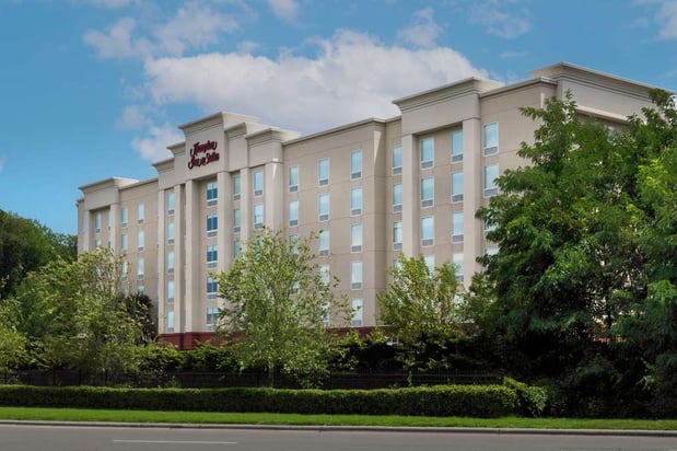Images Hampton Inn & Suites Durham/North I-85