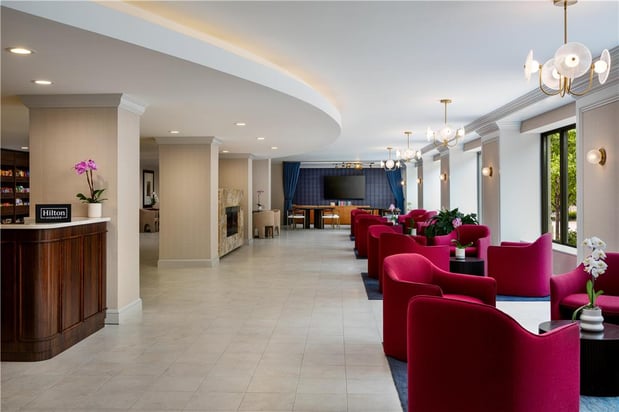 Images Hilton Orrington/Evanston
