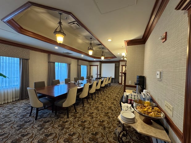Images Holiday Inn & Suites Minneapolis - Lakeville by IHG