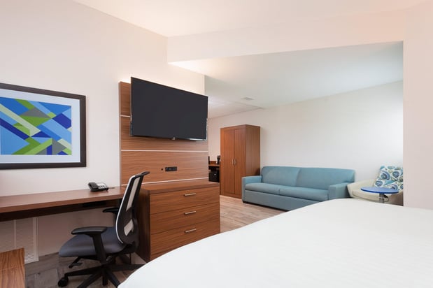 Images Holiday Inn Express & Suites Panama City Beach - Beachfront by IHG