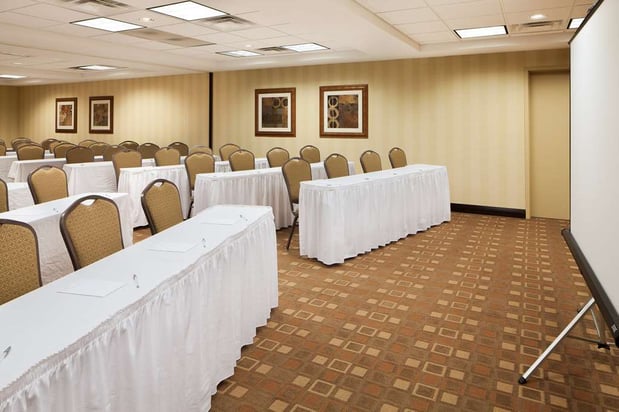 Images Hampton Inn & Suites Chicago/St. Charles