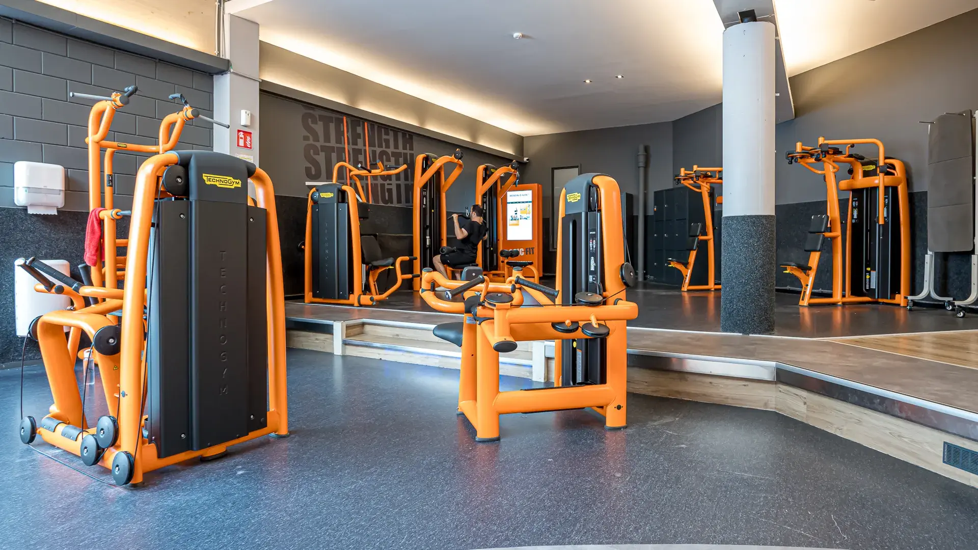 Images Basic-Fit 24/7