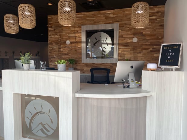 Images 100% Chiropractic - Arvada