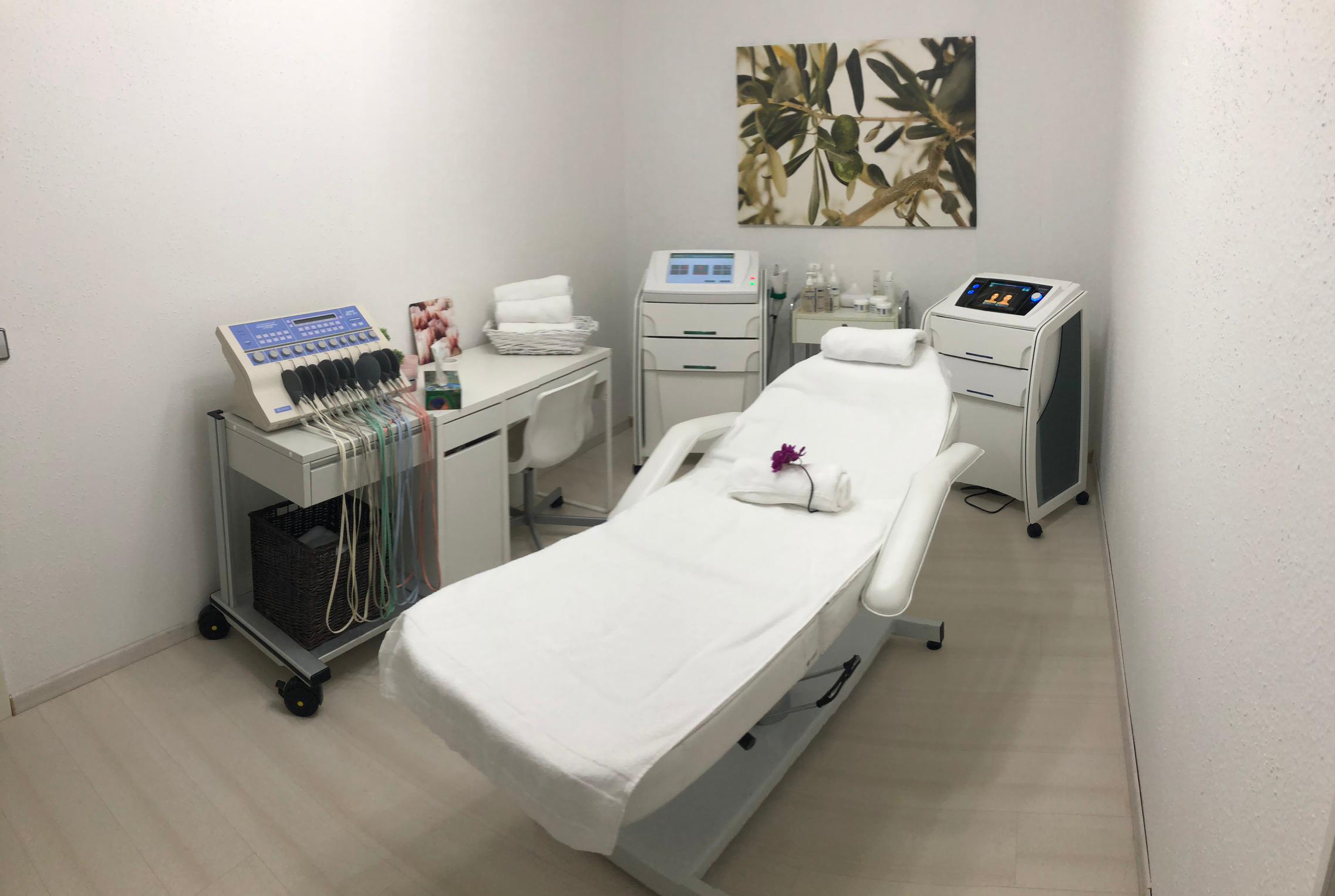 Esthetik Haar & Beauty Lounge, Gartenweg 48 in Mosbach