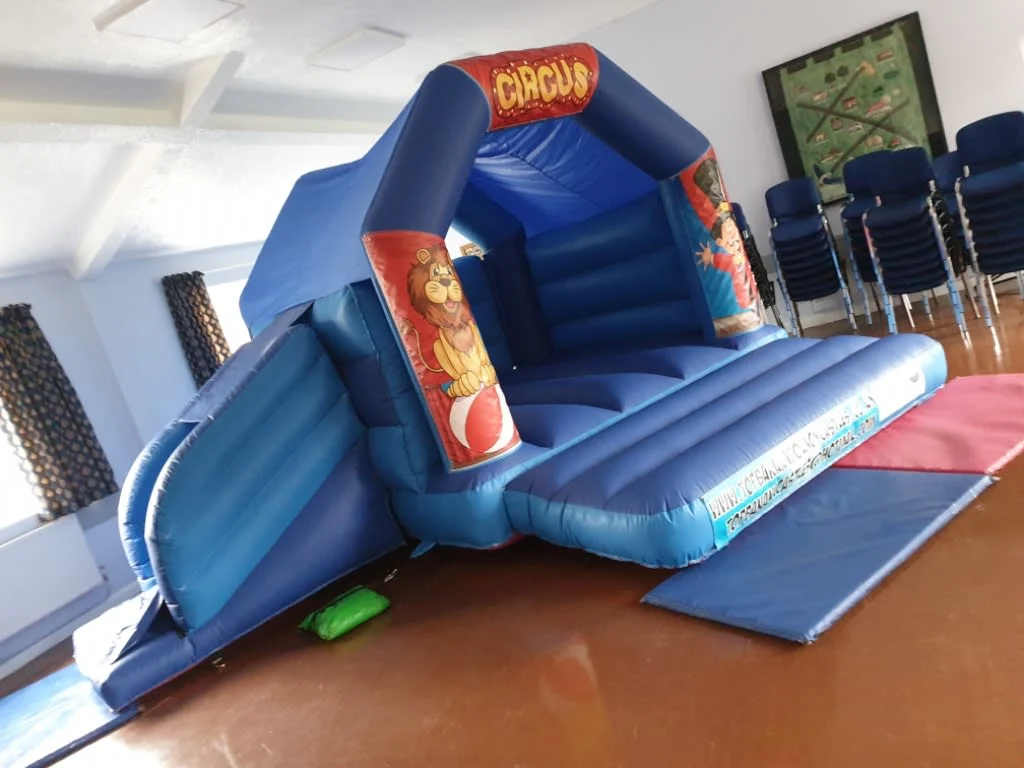 Images Top Banana Bouncy Castles