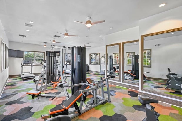 Images Halston Park Central