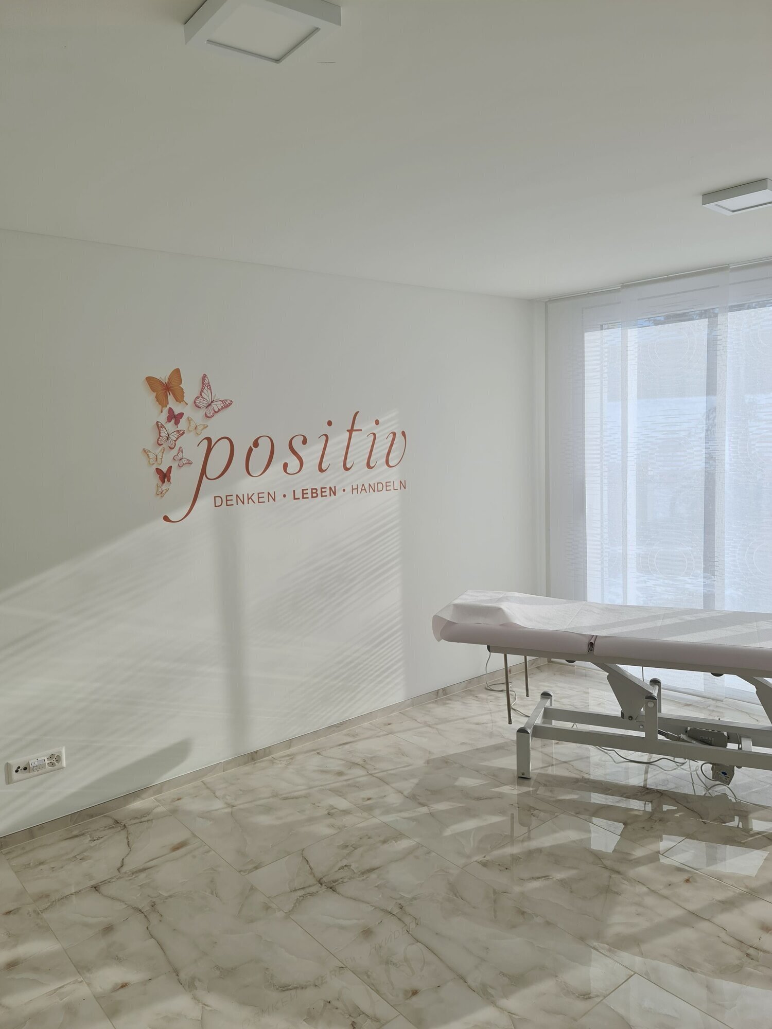 Bilder Massage & Gesundheitspraxis Therasuisse