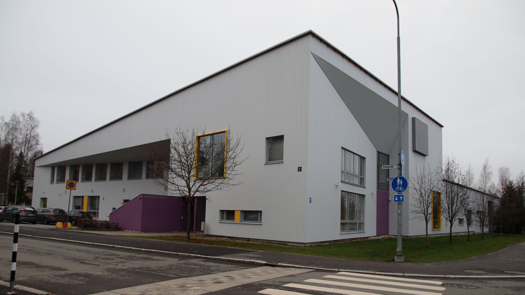 Images Annalan koulu - Metsäniityn koulutalo