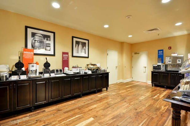 Images Hampton Inn & Suites North Charleston-University Blvd