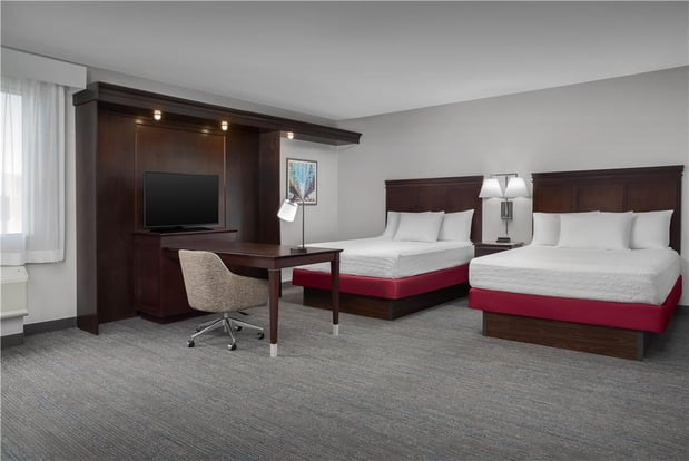 Images Hampton Inn & Suites Omaha-Downtown