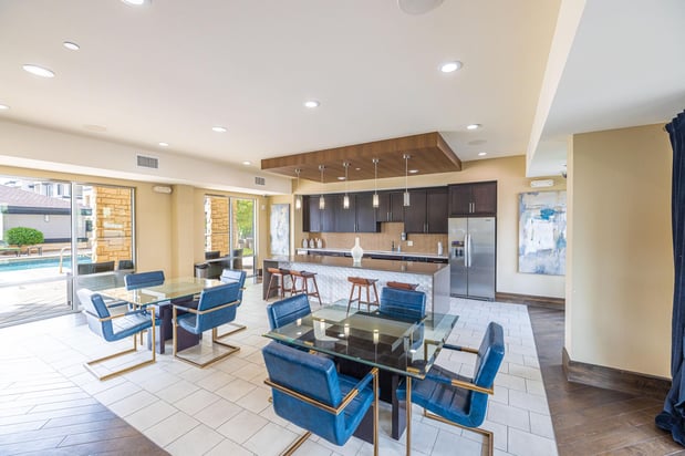 Images The Edge at Glade Parks Apartments