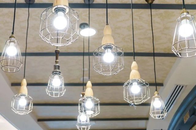 Images Eurolux Lampadari - Showroom Illuminazione - Vendita Lampadari - Lampade Led