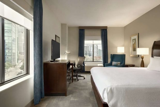 Images Hilton Garden Inn Minneapolis Downtown