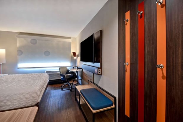 Images Tru by Hilton Manchester Downtown