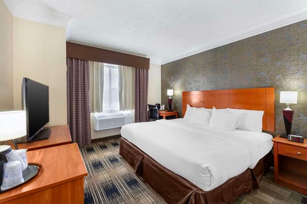 Images Best Western The Inn at Rochester Airport