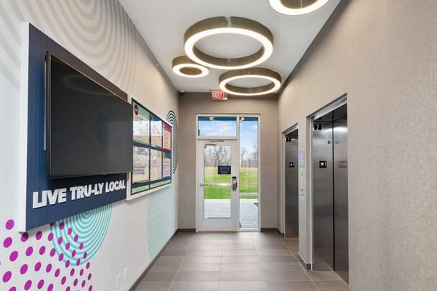 Images Tru by Hilton Sharonville Cincinnati