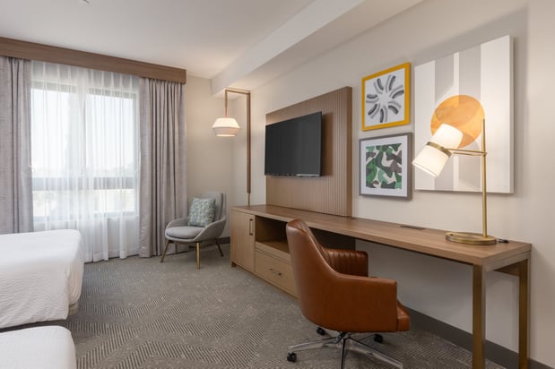 Images Holiday Inn & Suites Monterey Park - Los Angeles by IHG