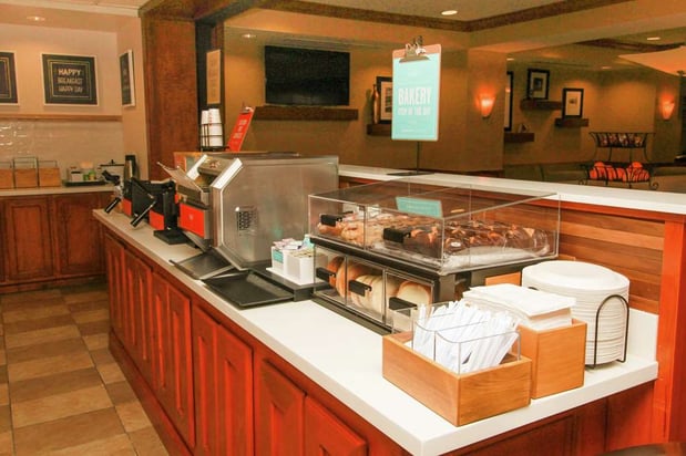 Images Hampton Inn Commerce Novi