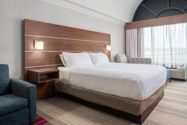 Images Holiday Inn Express & Suites Macon - I-475 by IHG