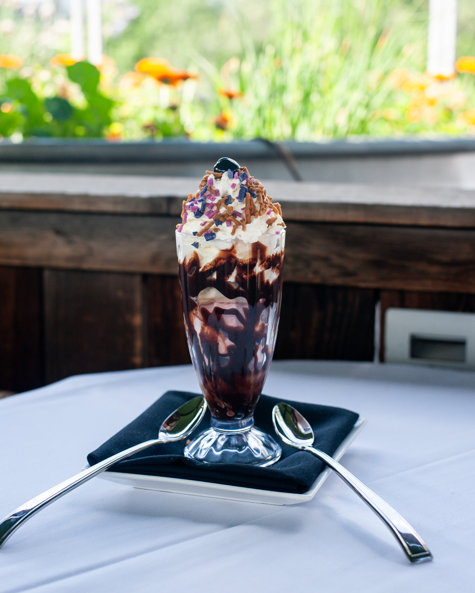 Eolus Bar & Dining Image