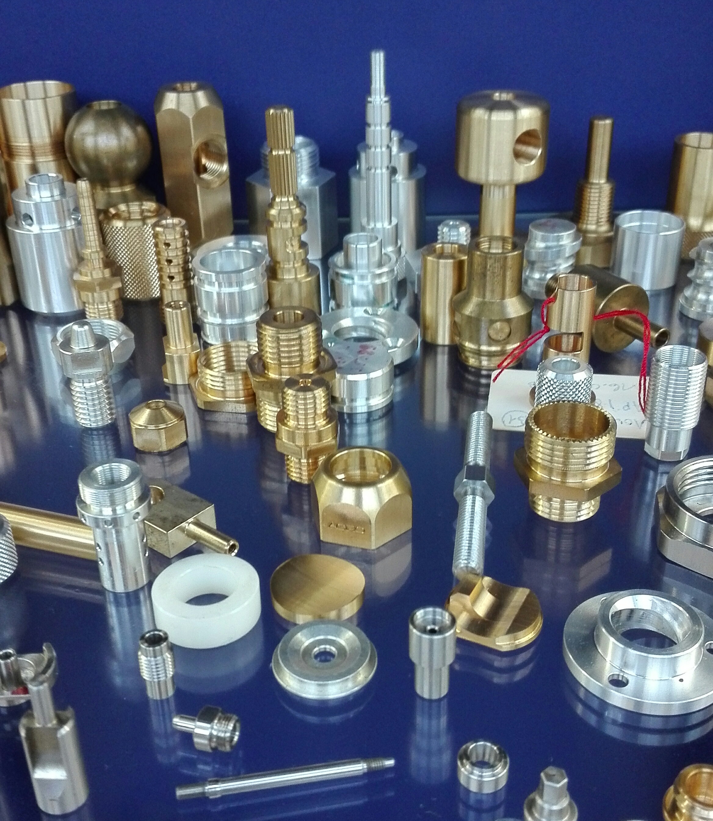 Robert Ott AG, CNC-Zerspanungstechnik, Gewerbepark Oholten 14 in Seon