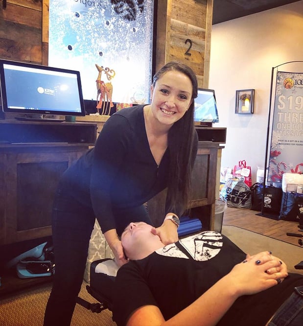 Images 100% Chiropractic - Monument
